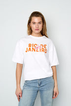 Noémi T-shirt met Letterprint